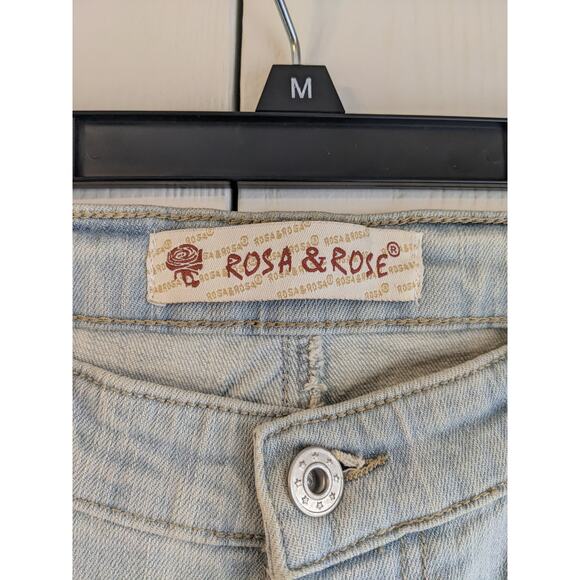 Rosa & Rose Women's Blue Bejeweled Denim Capris Shorts Size M - Picture 3 of 5